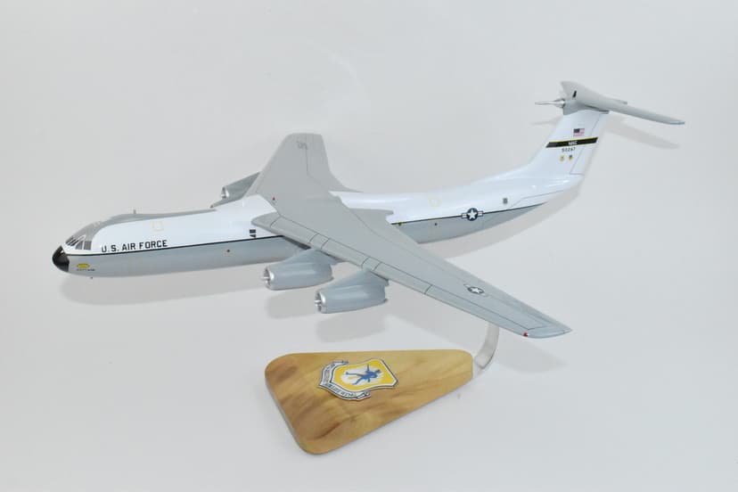 Lockheed Martin® C-141B Starlifter™, 437th Military Airlift Wing 65-0267 1982