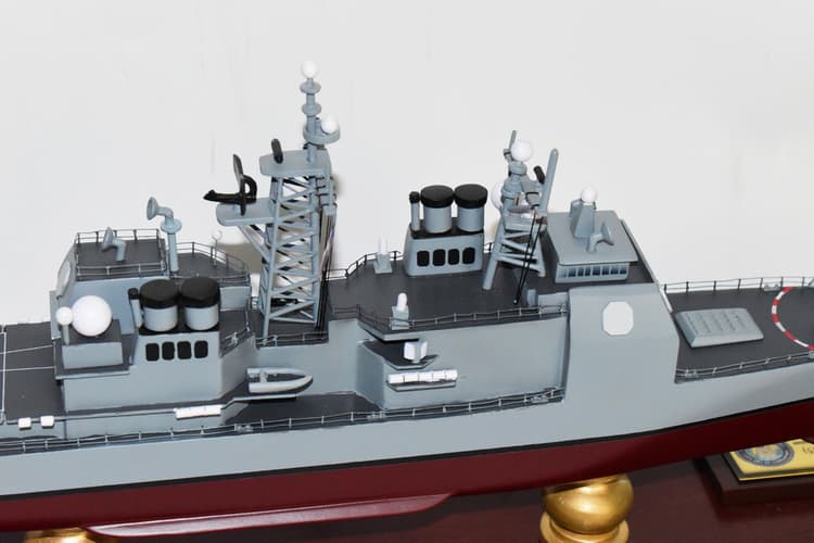 USS Leyte Gulf (CG-55) Model