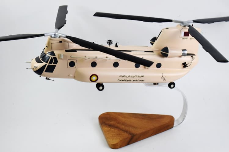 Qatar QELF CH-47F, 14 inch Mahogany Model