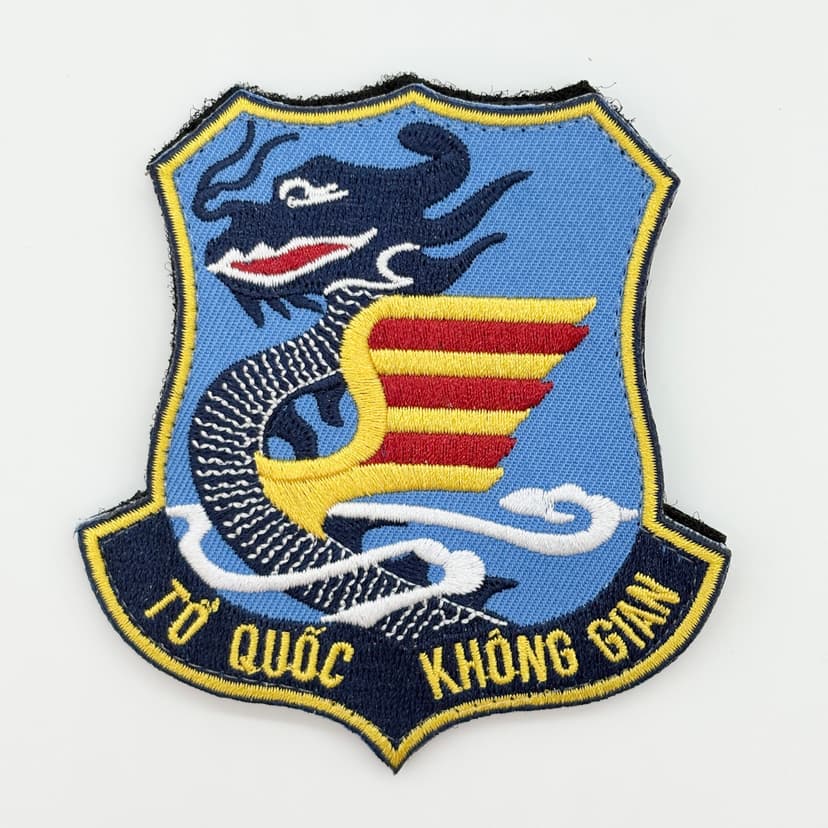 TO QUOC KHONG GIAN South Vietnamese Air Force Patch