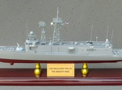 Oliver Hazard Perry Class,Navy,Scale Model,Mahogany,