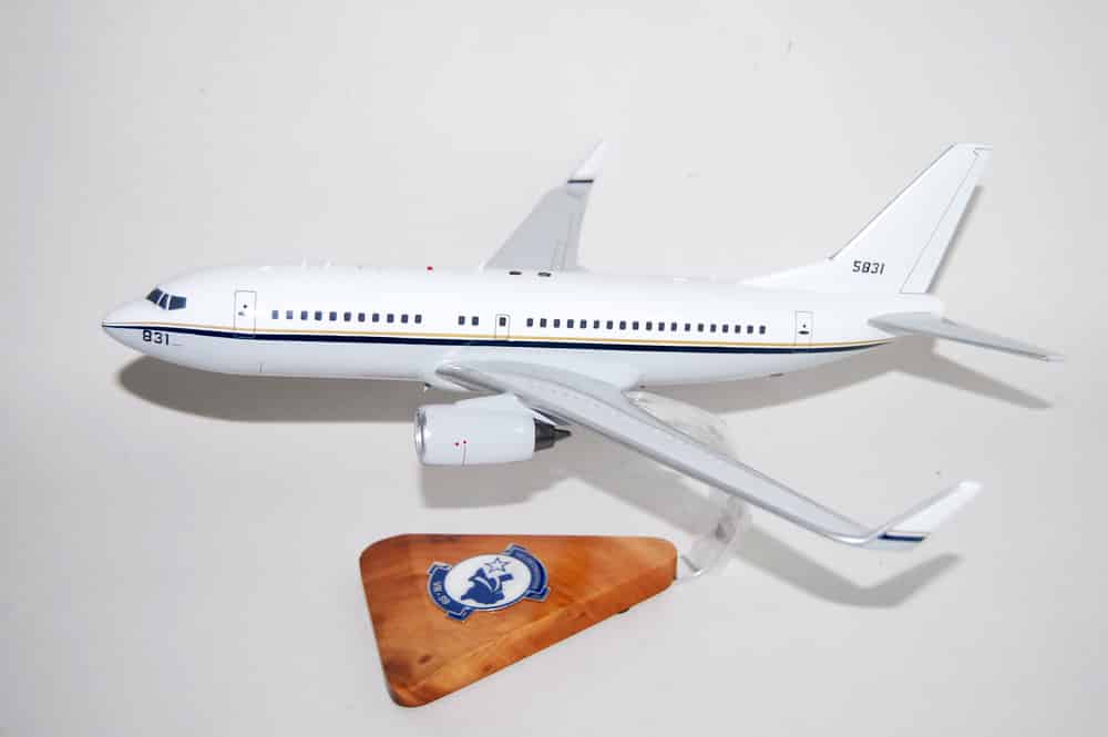 VR-59 Lone Star Express C-40 Clipper Wooden Model