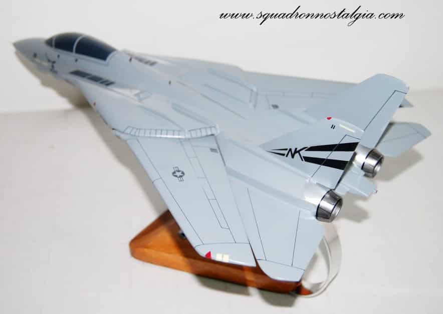 VF-154 Black Knights F-14a Model USS Independence