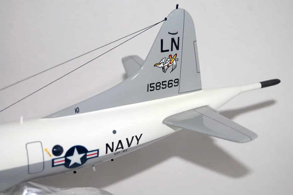 VP-45 Pelicans P-3C Model 1970s
