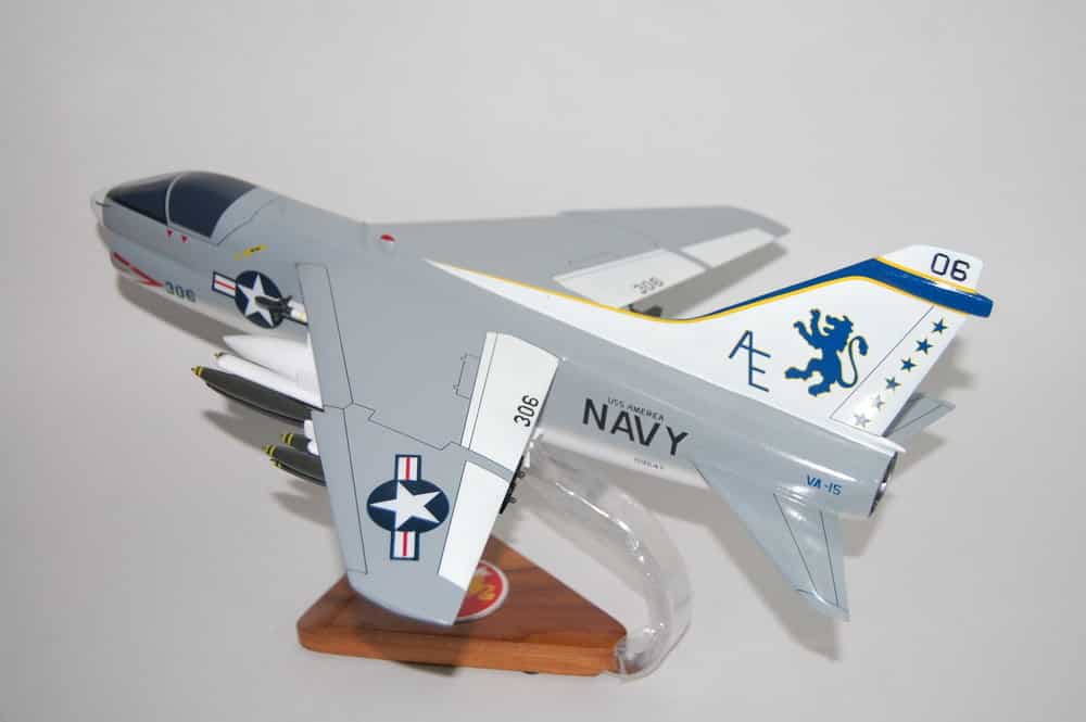 VA-15 Valions A-7E Model
