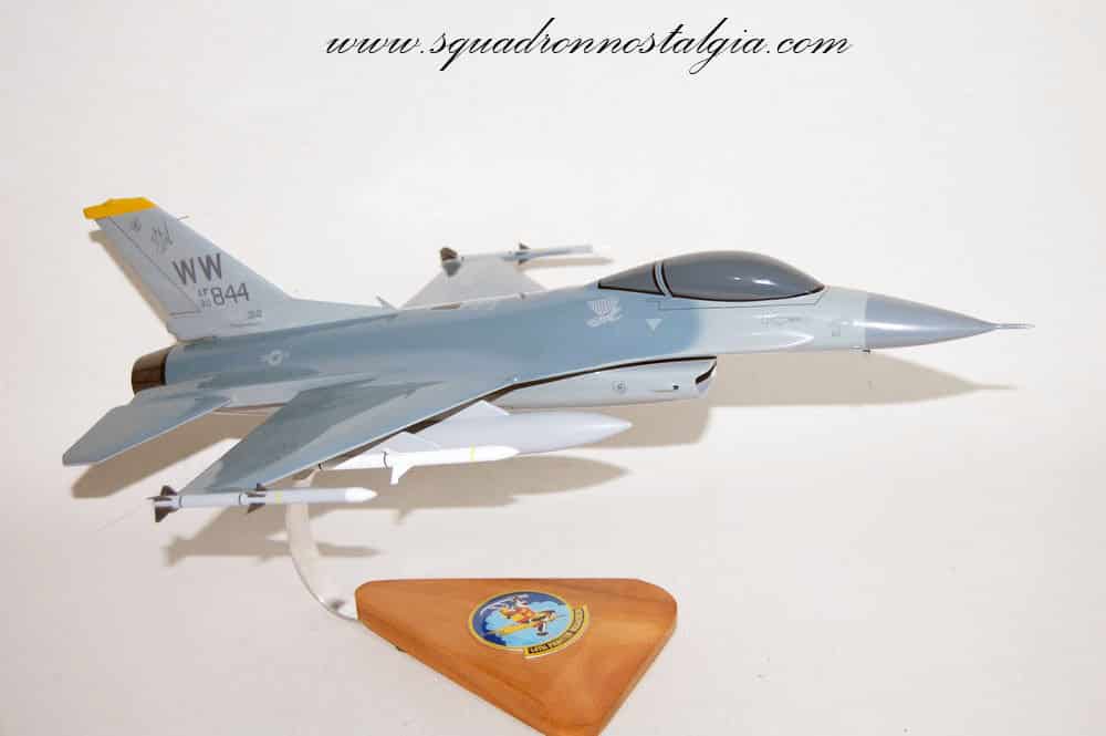 14th Fighter Squadron F-16 model