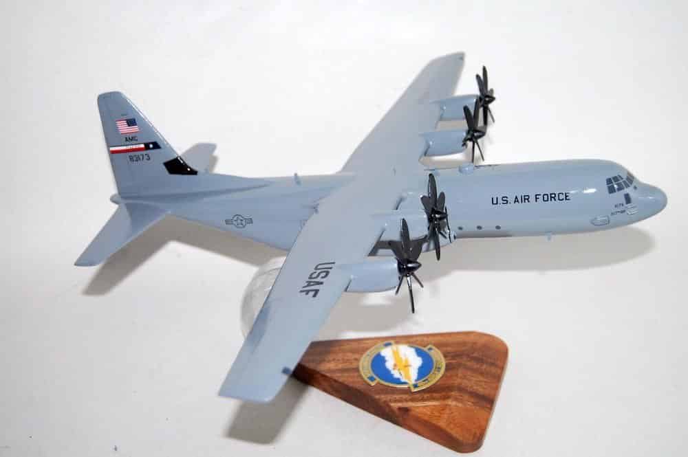 40th Airlift Squadron Screaming Eagles Model