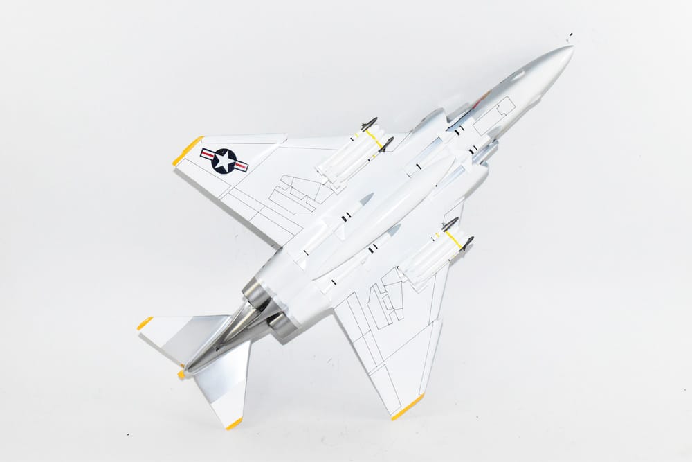 VF-142 Ghostriders F-4J Model
