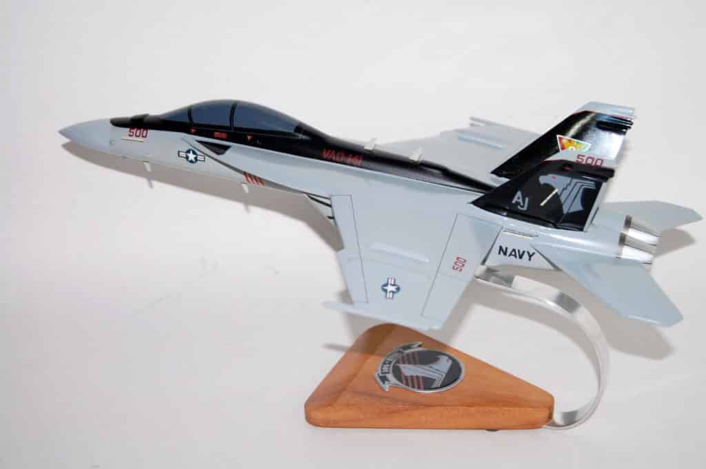 VAQ-141 Shadowhawks EA-18G Model