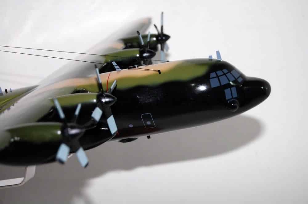 16 SOS Spectre AC-130 Ghostrider model