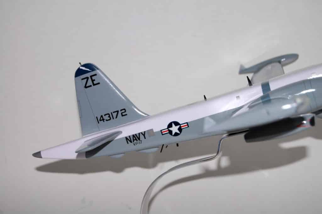 VP-17 White Lightenings P-2v7 Model
