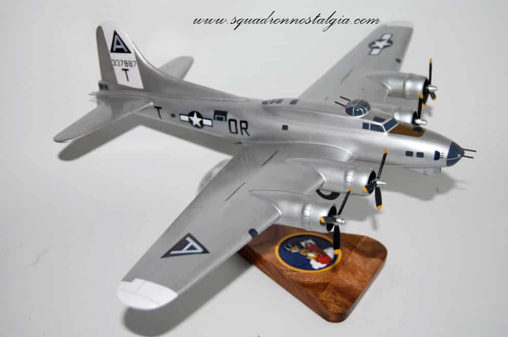 323d Bomb Squadron 'Ole Battle Axe' B-17 Model