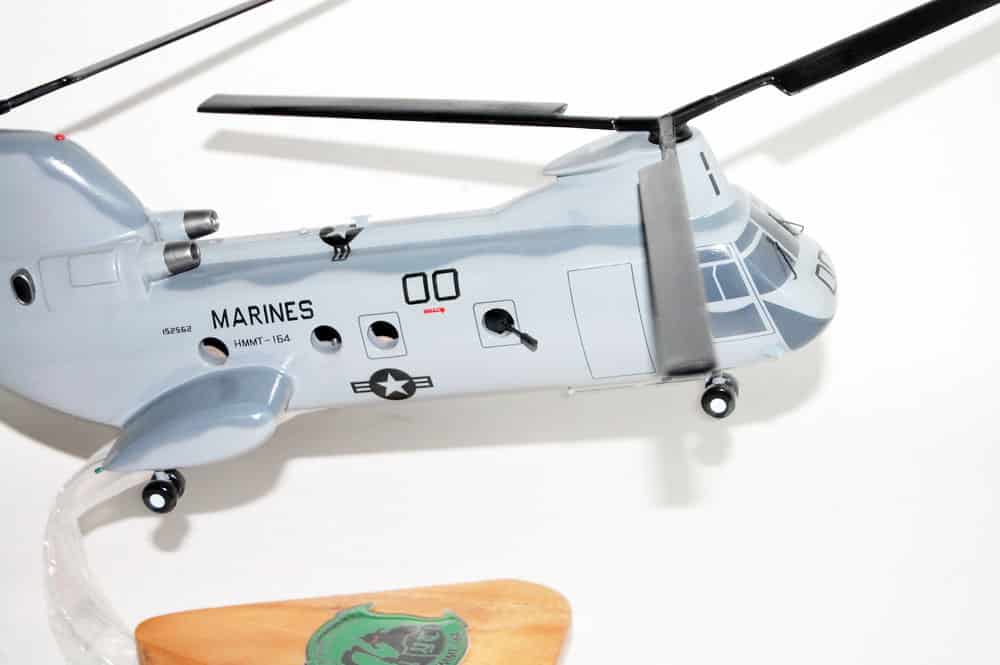 HMMT-164 Knightriders (00) CH-46 Model