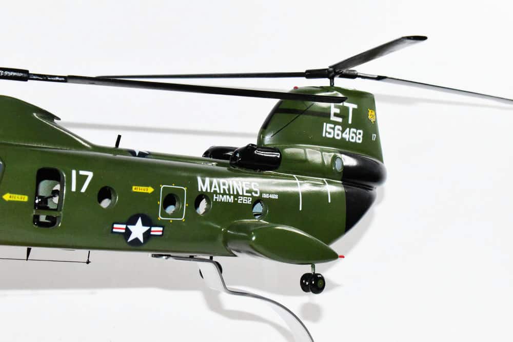 HMM-262 Flying Tigers (156468) CH-46 model