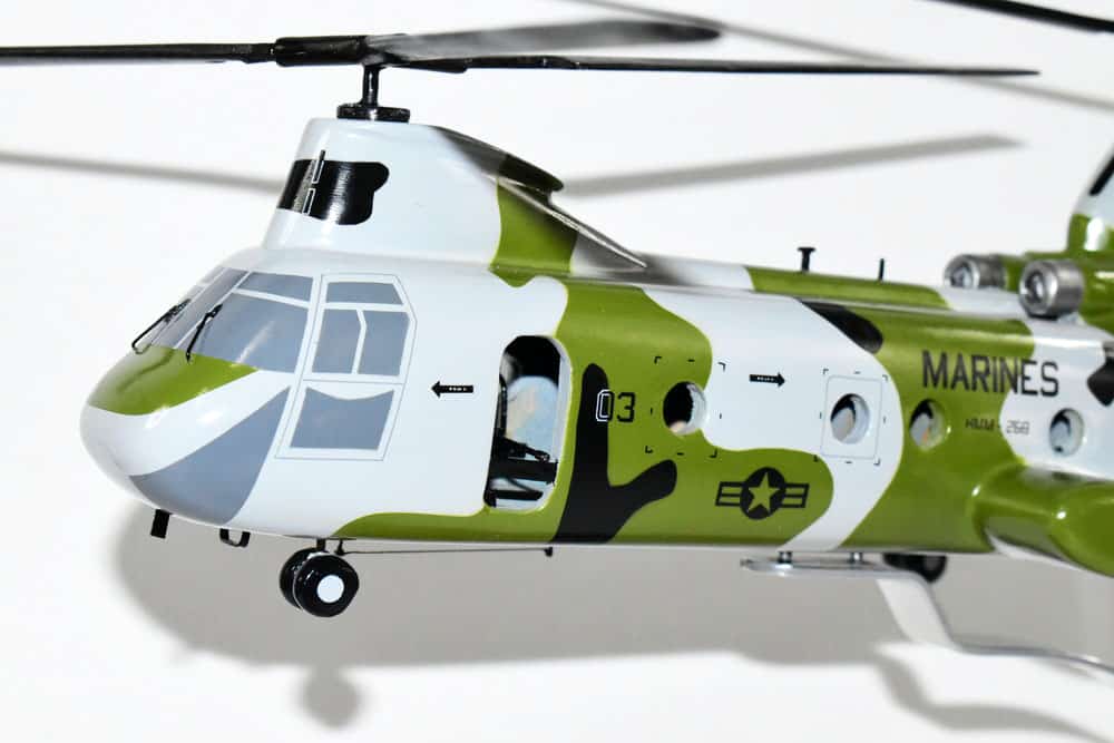 HMM-268 Red Dragons CH-46 model