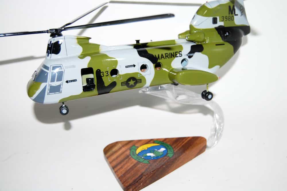HMM-764 Moonlighters CH-46 (3980) Model