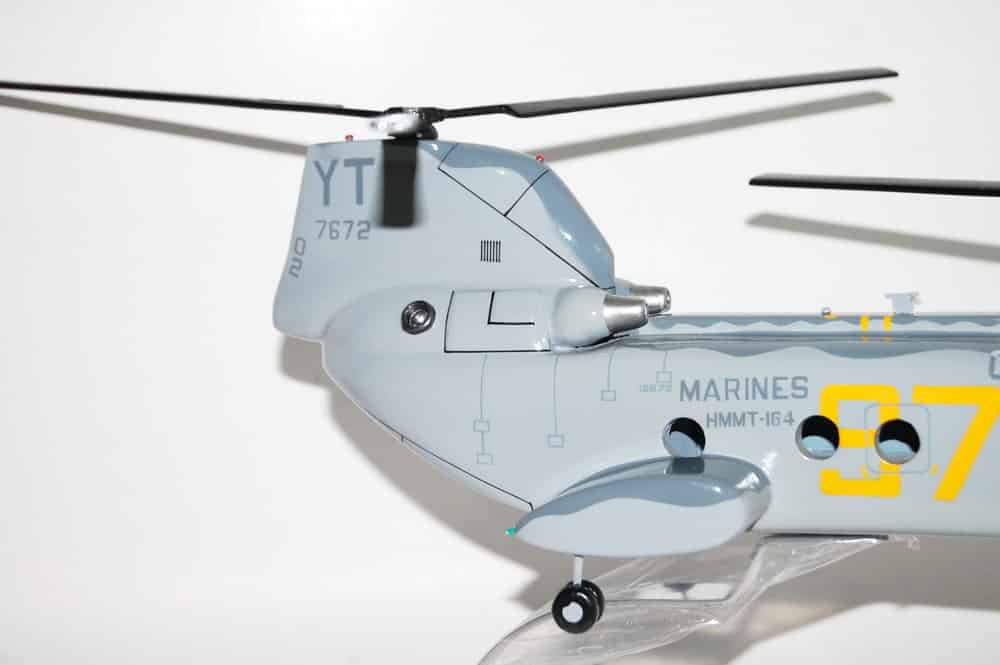 HMMT-164 Knightriders (976) CH-46 Model