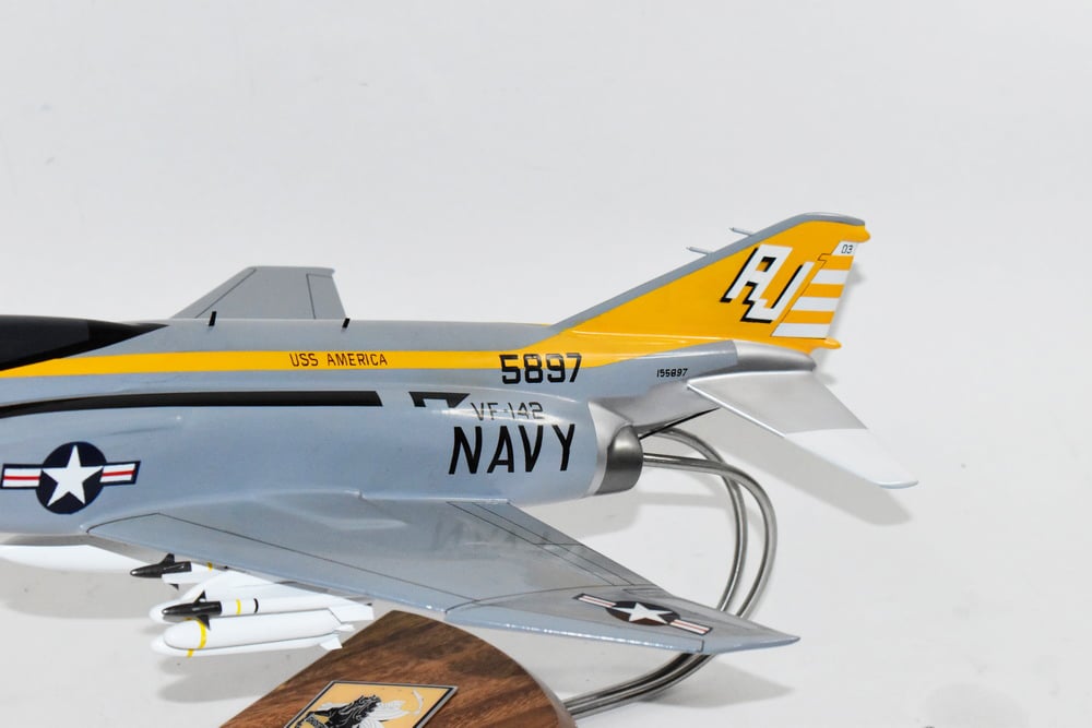 VF-142 Ghostriders F-4J (USS America) Model