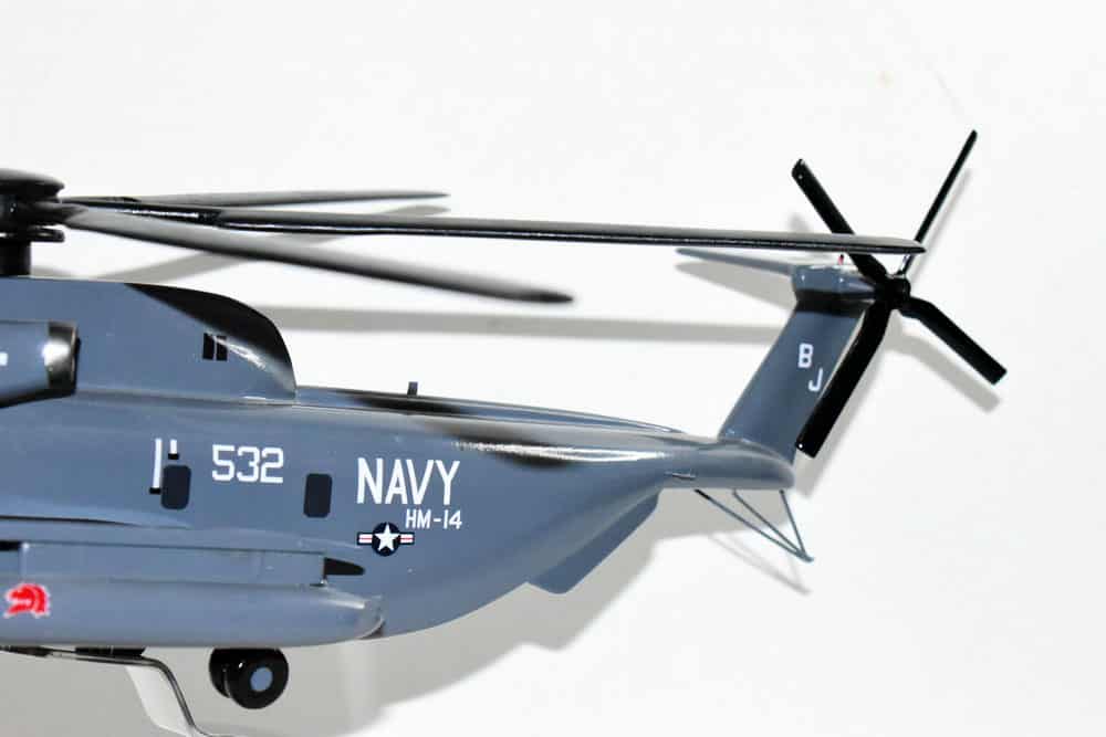 HM-14 World Famous Vanguard RH-53D Model