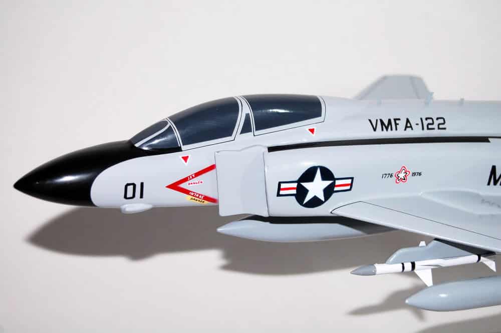 VMFA-122 Crusaders F-4j Model
