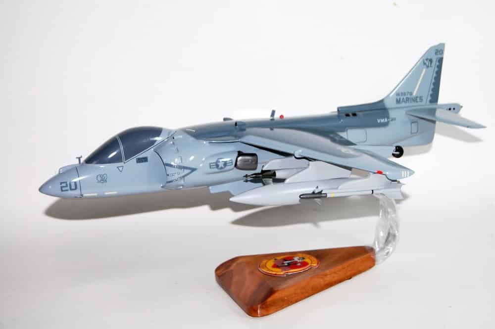 VMA-311 Tomcats AV-8B Harrier (WL-20) Model