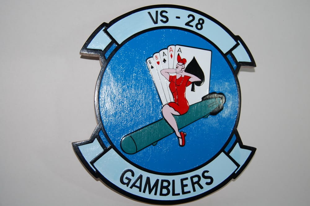 VS-28 Gamblers Plaque, 14, Mahogany, Navy