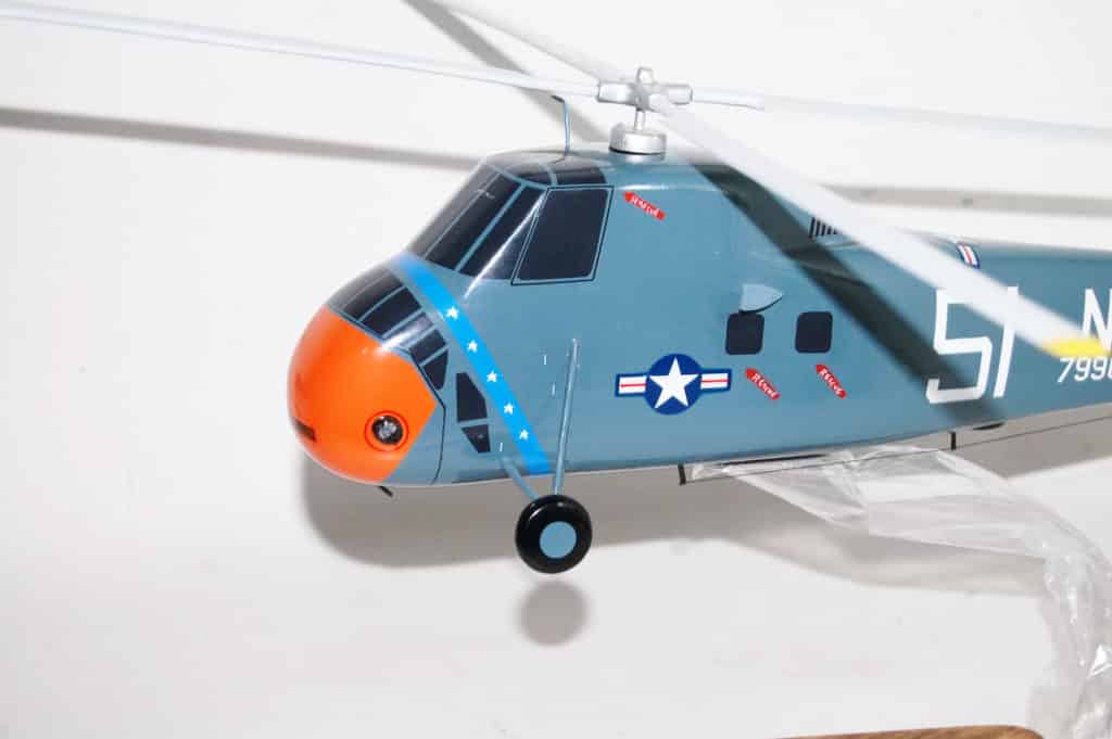 Hs-7 Dusty Dogs Sikorsky H-34 Model