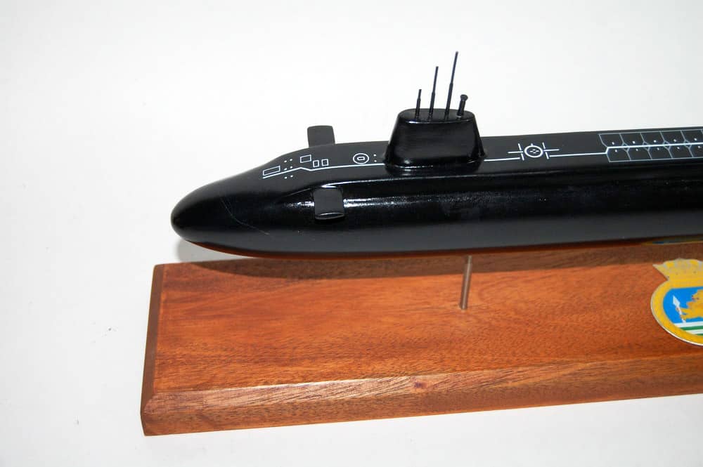 HMS Vanguard (S28) Submarine Model