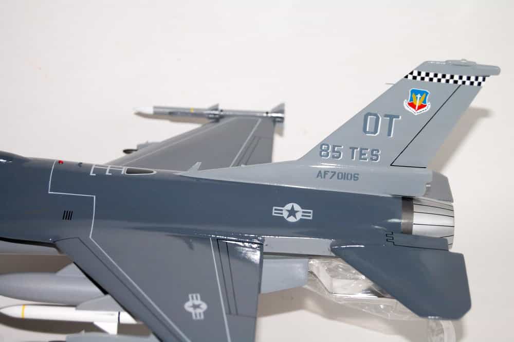 85th Test and Evaluation Squadron F-16 Fighting Falcon Model