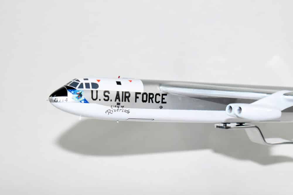 22nd Bomb Wing "City of Riverside" March AFB 1964 RB-52B Model
