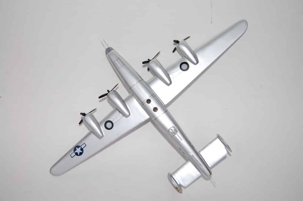 493rd Bomb Squadron 7th Bomb Group B-24J Model