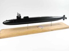 SSGN-726 USS Ohio Submarine Model (Black Hull)