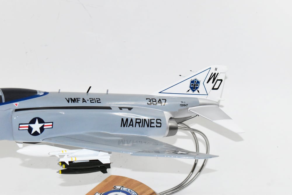 VMFA-212 LANCERS 1976 F-4J Model