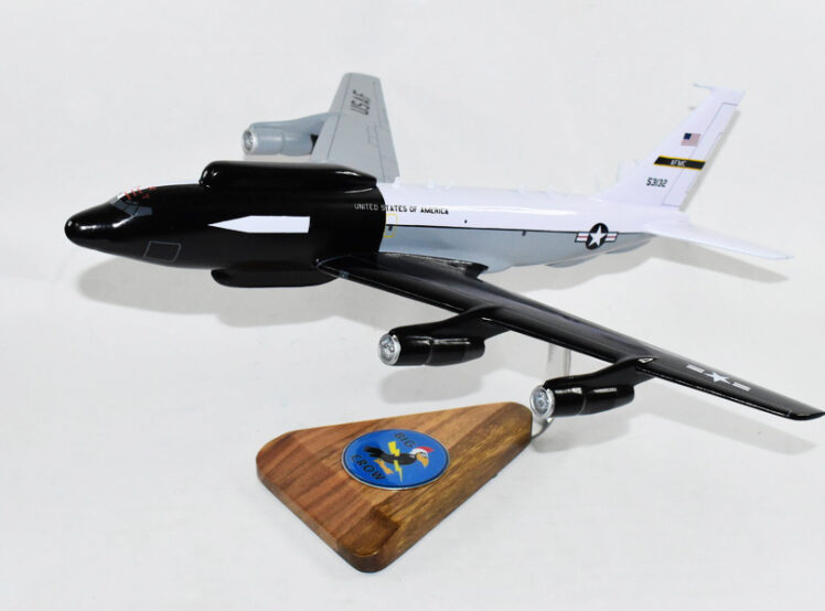 NKC-135 Big Crow Model