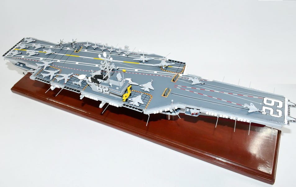 USS Independence CV-62 Aircraft Carrier Model