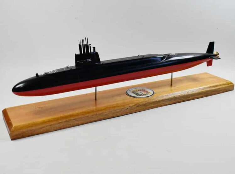 USS Lafayette SSBN-616 Submarine Model
