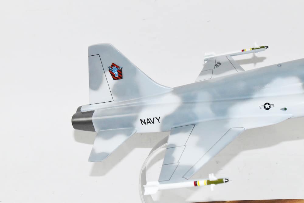 VF-43 Challengers F-5 Model