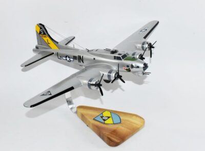 401st Bomb Group Champange Lady B-17G Model